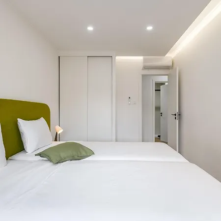 Apartment M J House Setubal