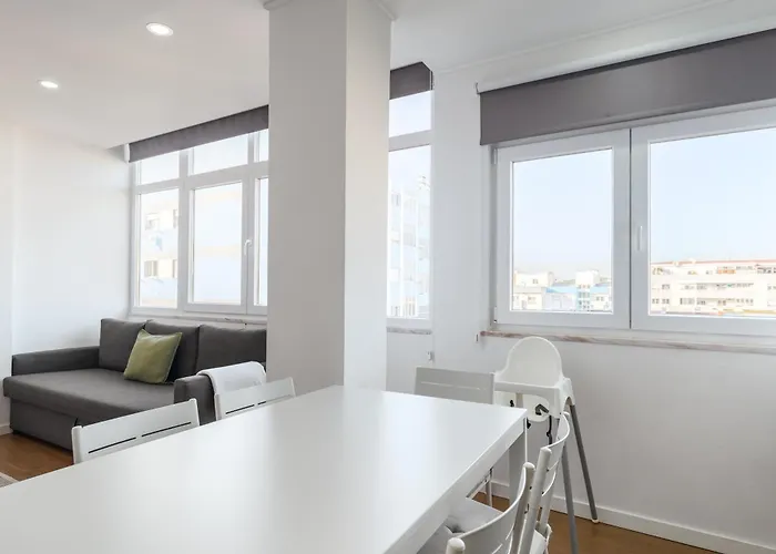 M J House * שטובל