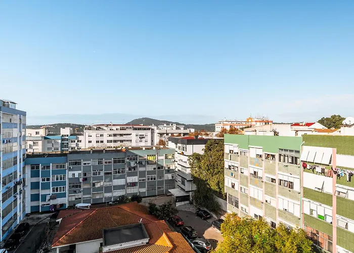 דירה M J House *