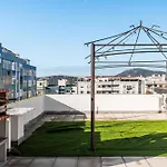 M J House Setubal