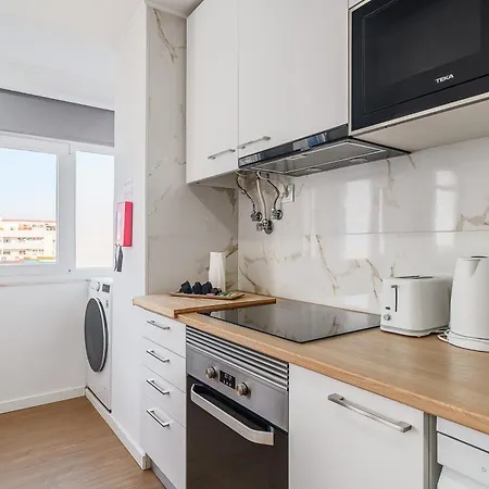 Apartment M J House Setubal